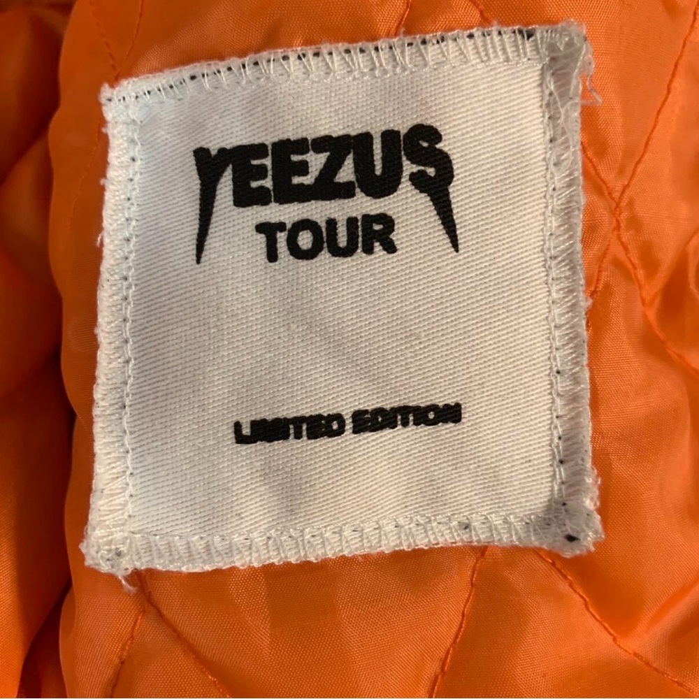 Vintage 2013 Yeezus Kanye West Black Limited Edition Tour Bomber Jacket - Picture 5 of 6